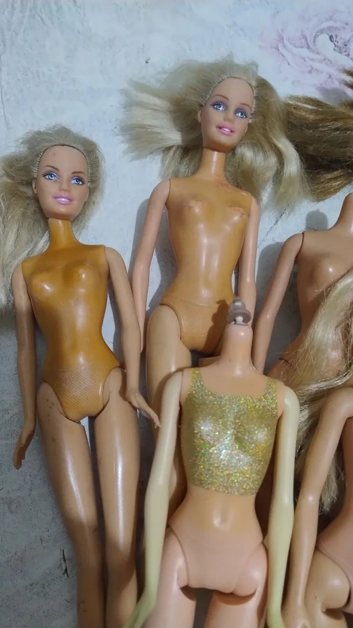 Lote de Barbies Mattel pra reaproveitamento  - Foto 3