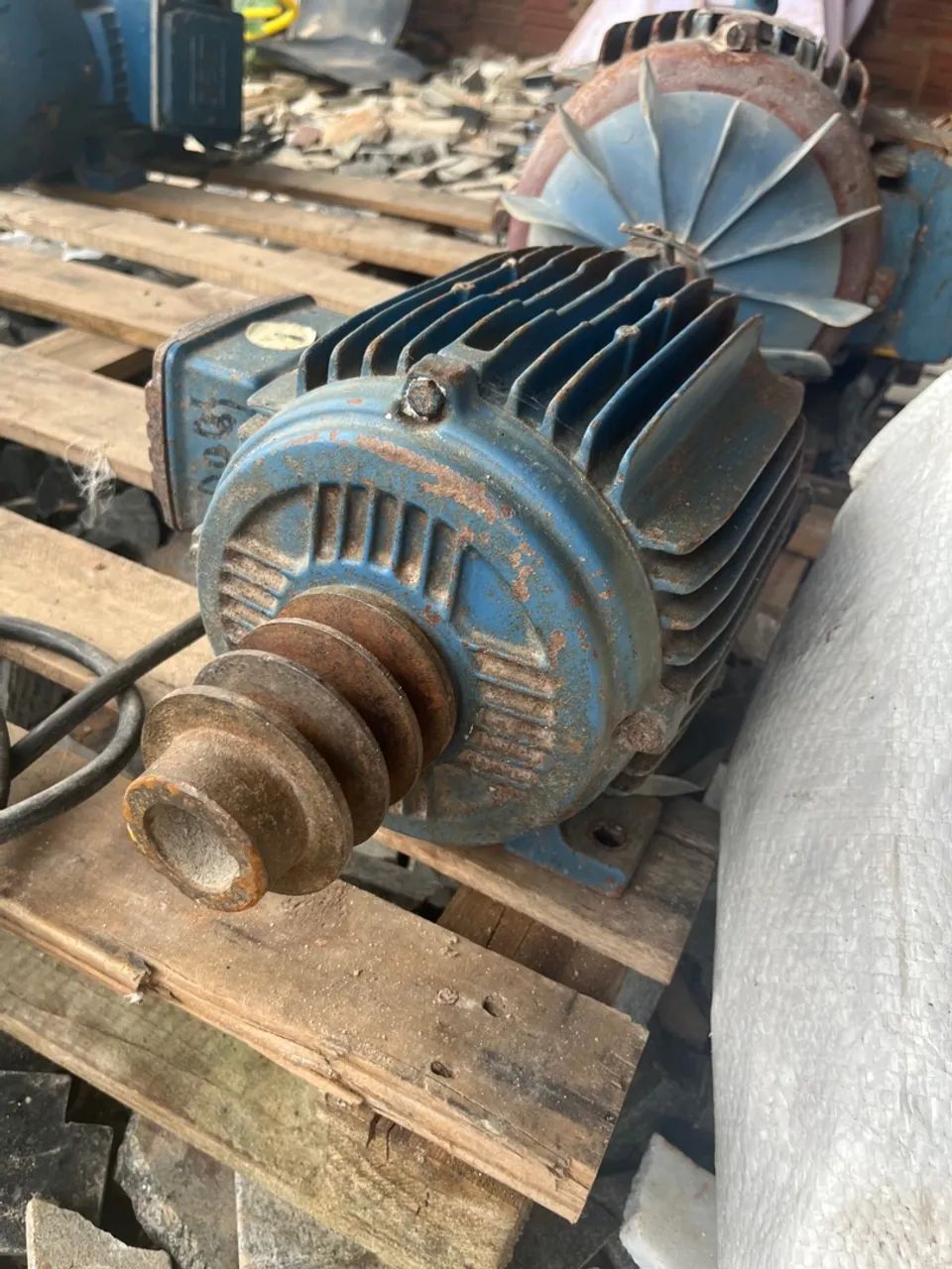 Motor trifásico 5CV WAG