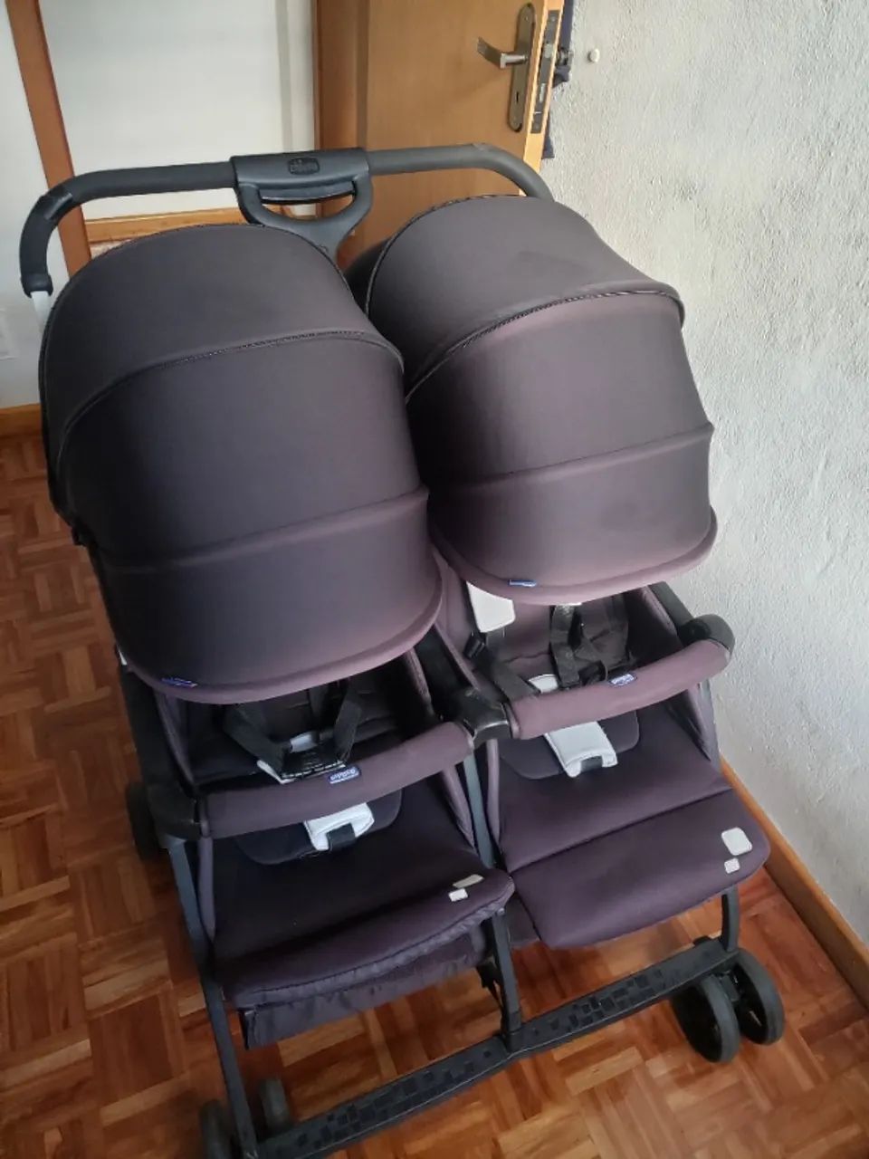 Carrinho de Bebê para Gêmeos - Chicco - Ohlala Twin - De 0kg a 15kg - Preto - Foto 3