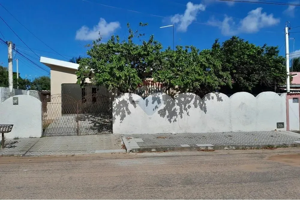 VENDO Casa com 4 Dormitórios em Cidade Satélite (Oportunidade Exclusiva)