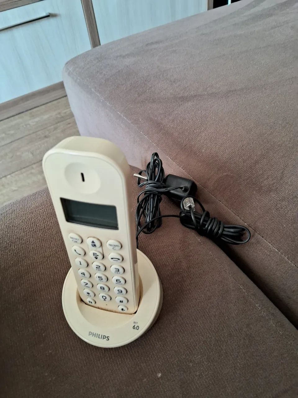 Telefone Fixo Philips modelo D1201w - Sem Fio