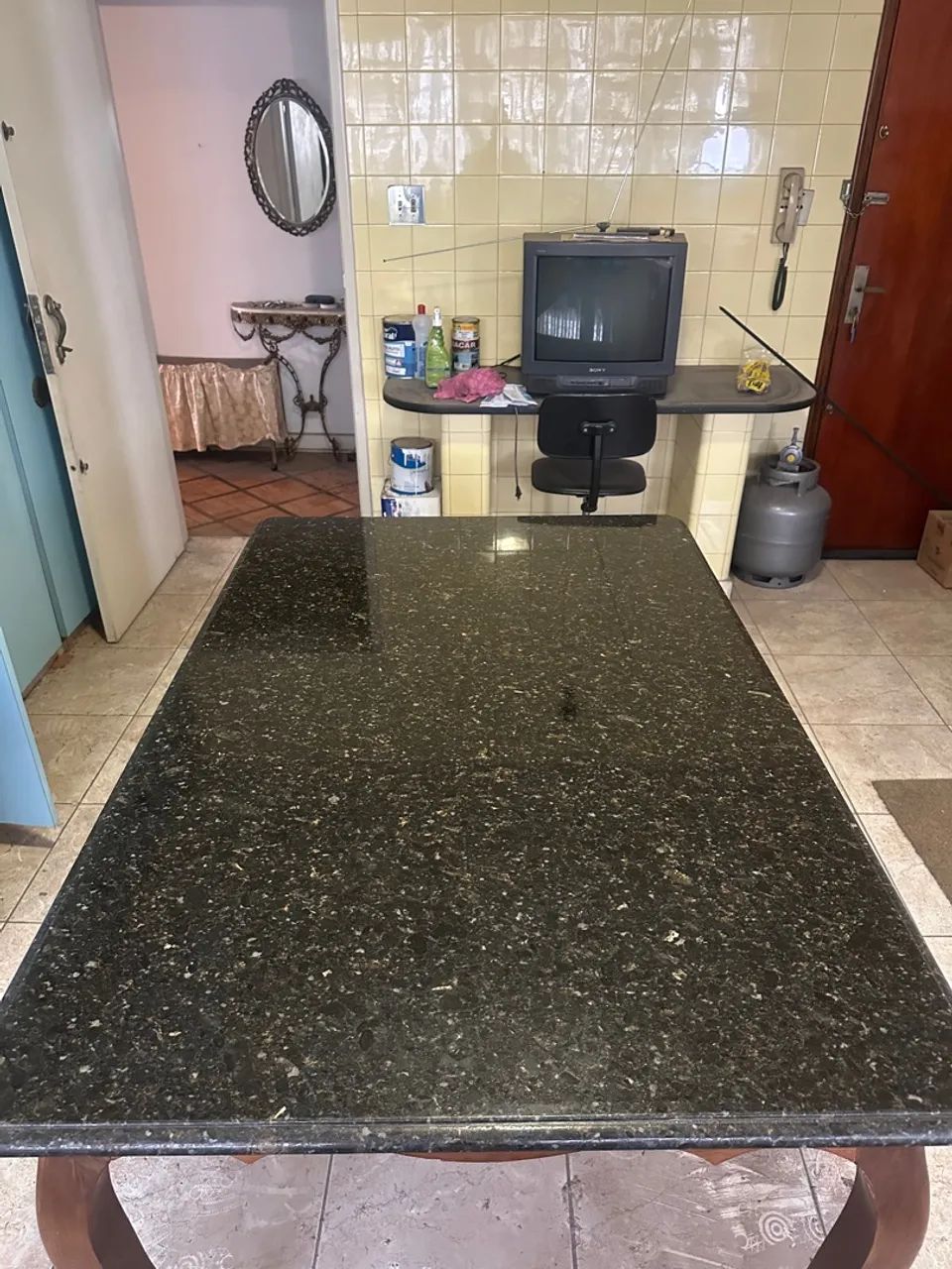 Mesa de jantar com tampo de granito - Foto 4