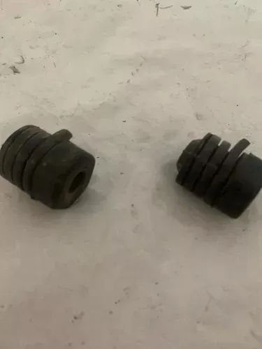 Parafuso Regulador De Altura Do Capô Da Ford Ranger 2021 - Foto 3