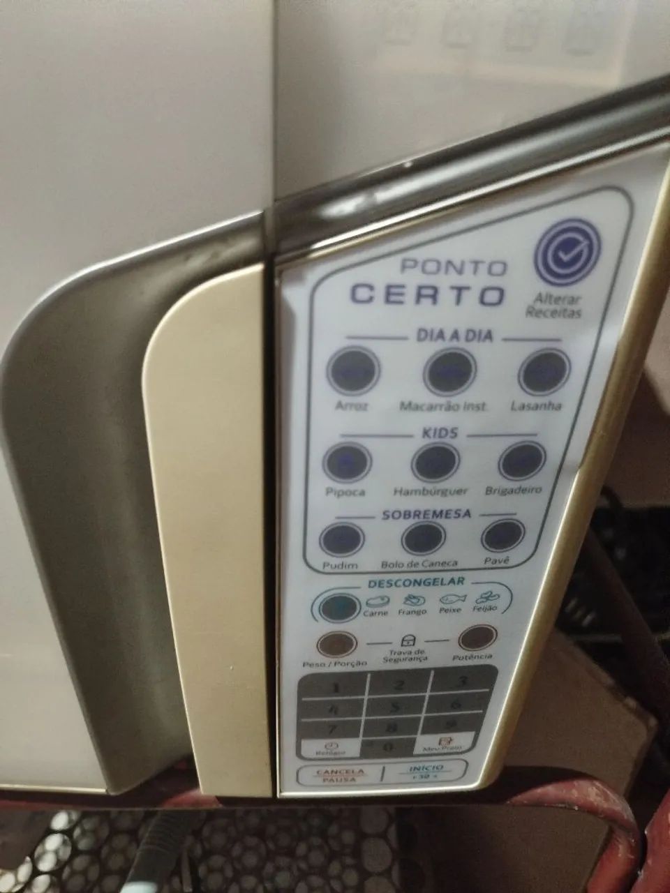 Vendo microondas Eletrolux, 31 litros. Retirar no Bairro do Limão, zona norte. - Foto 2