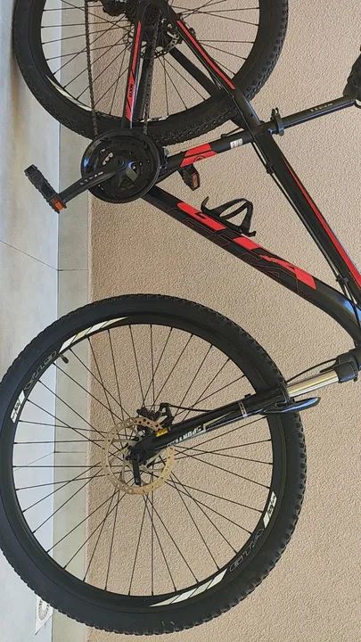 Bicicleta Aro 29 GTA Start Alumínio 21v Câmbios SHIMANO, Freio a Disco - Preto/Vermelho  - Foto 3