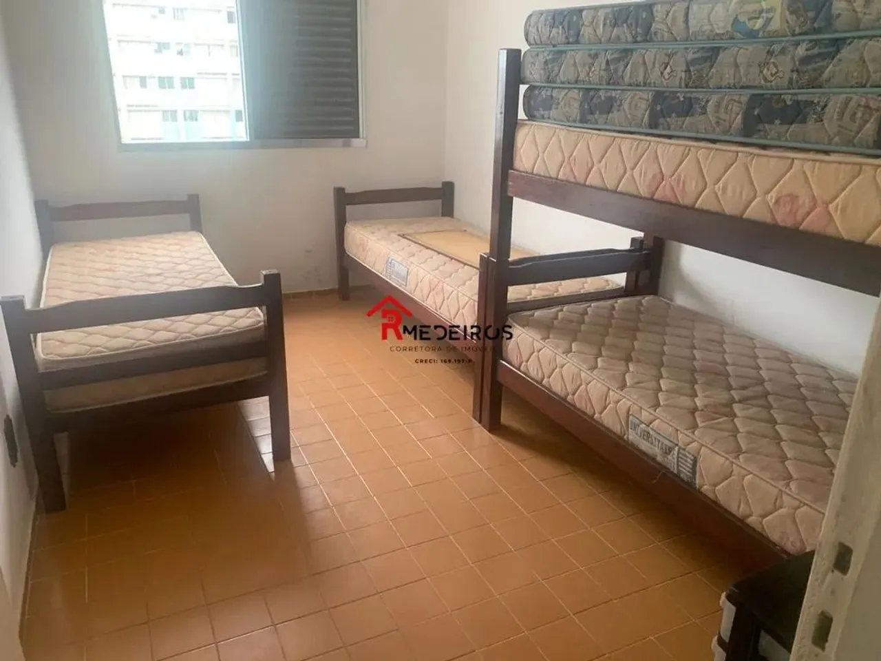 Apartamento para Alugar em Tupi, Praia Grande - SP