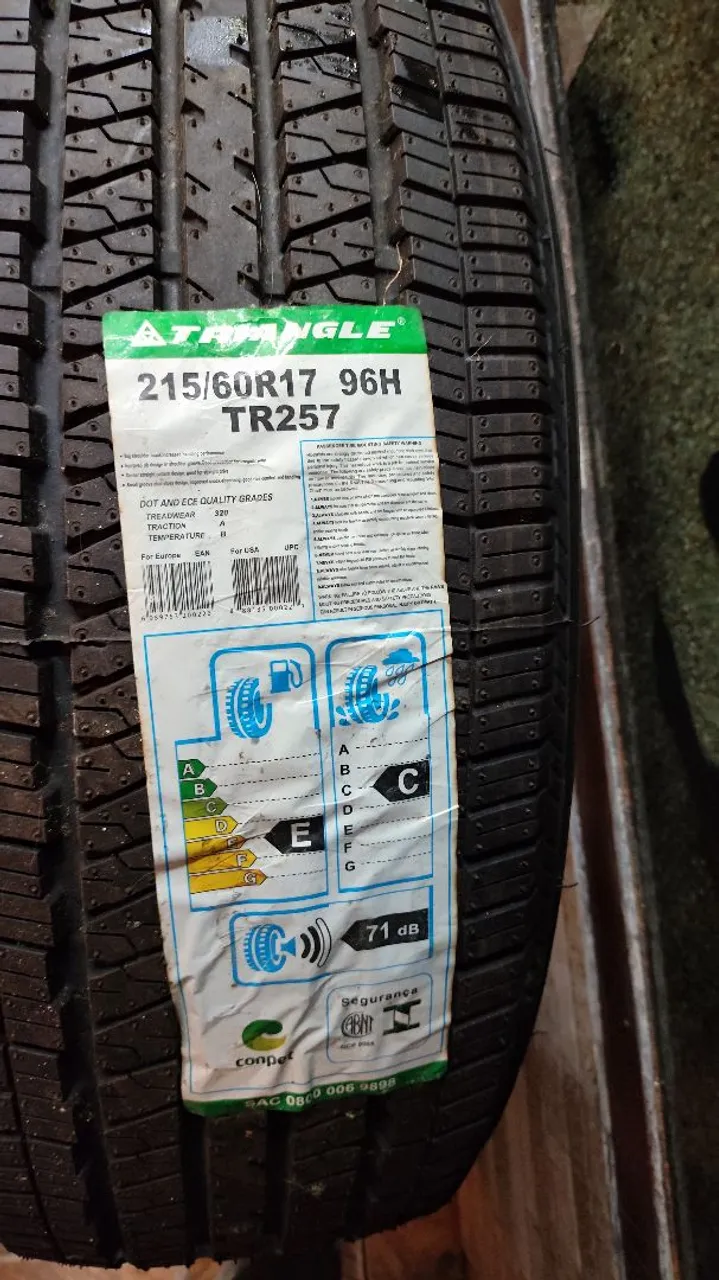 Pneu Triangle TR257 215/60R17 96H