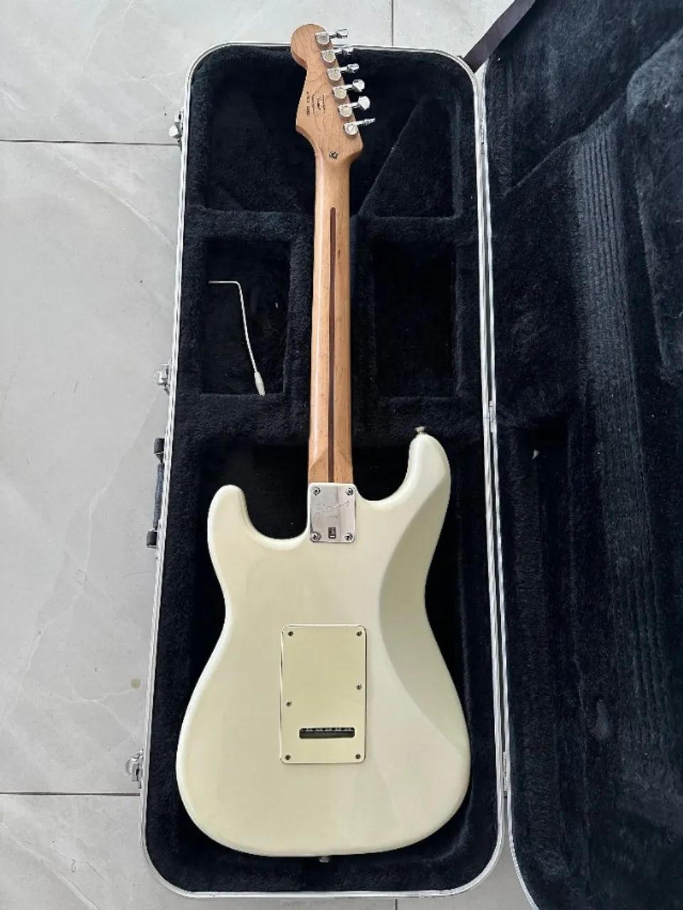 Guitarra Squier Deluxe com upgrades - Foto 4