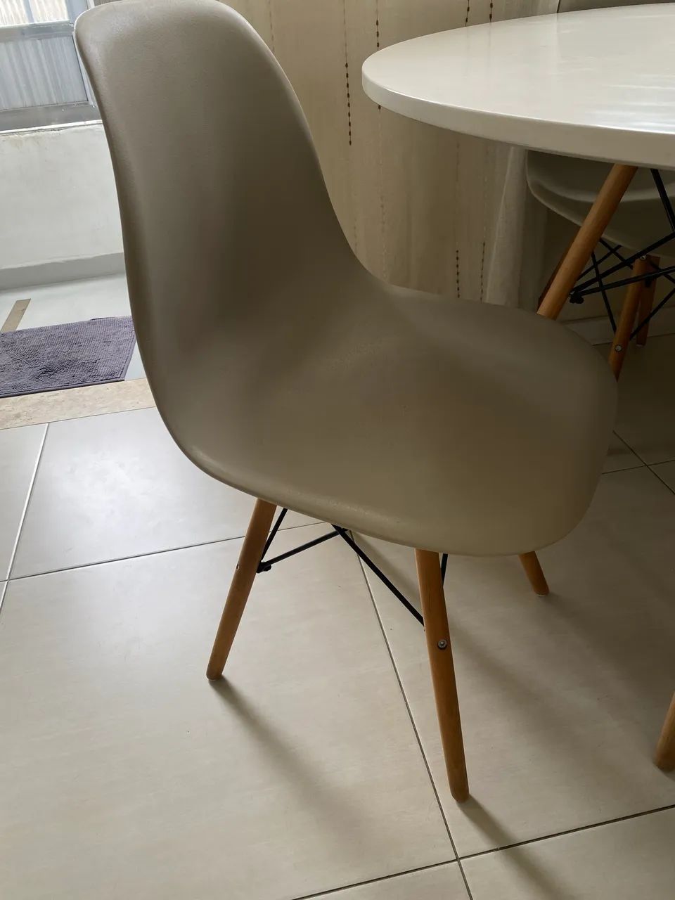 Mesa redonda 64352820698114123