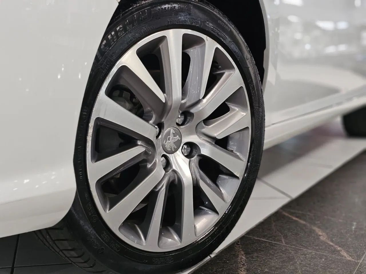 Peugeot 408 Sedan Griffe 1.6 TB Flex 16V 4P Aut. 2019 - Foto 2