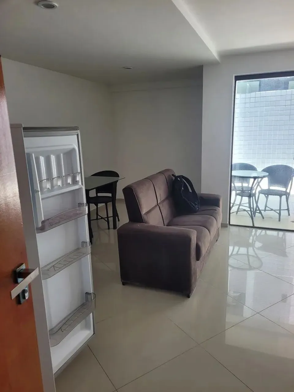 LINDO FLAT PÉ NA AREA NO BESSA