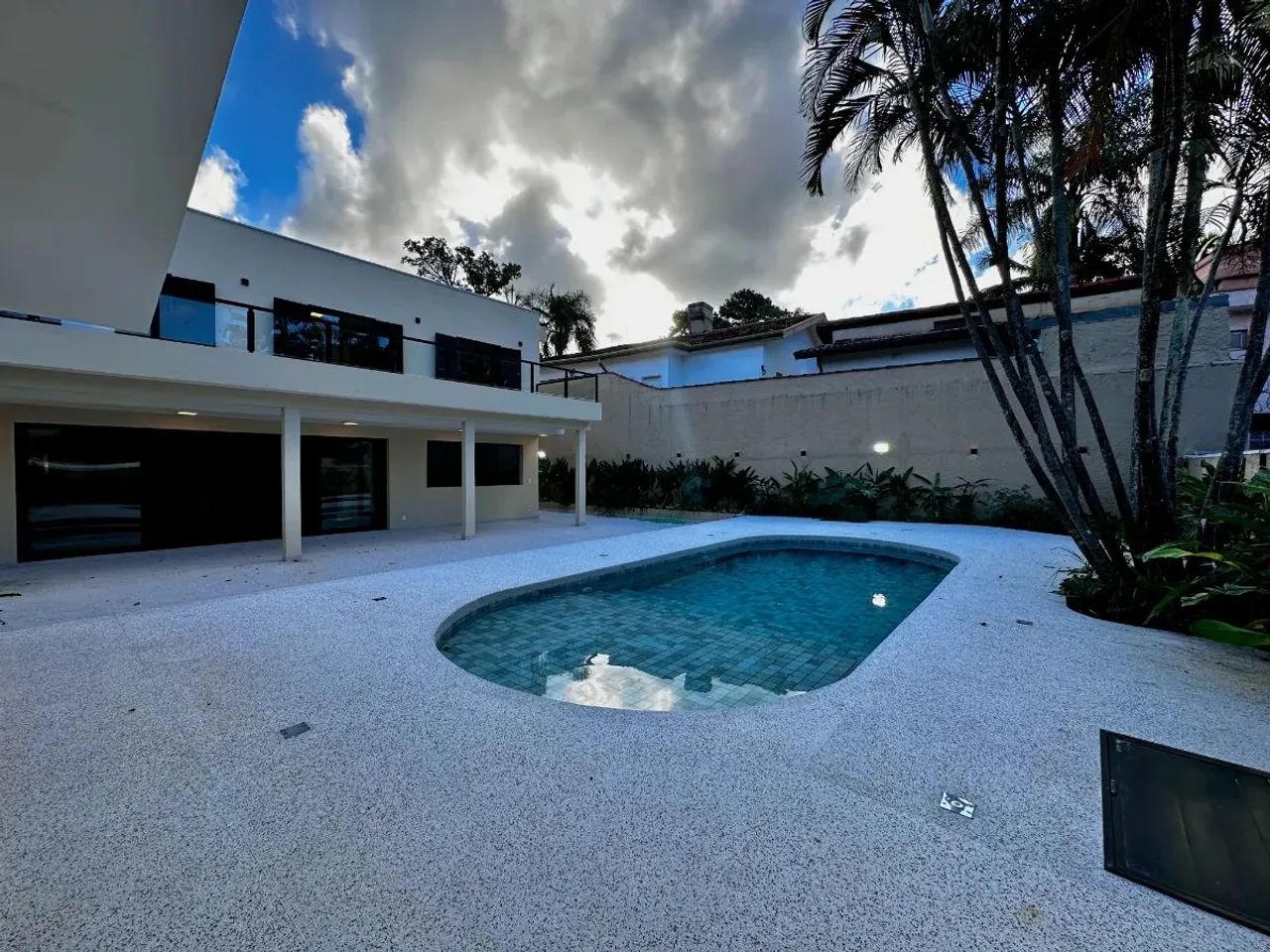 Casa tipo para venda com 4 quartos, sendo 3 suítes, 436m² - Foto 4
