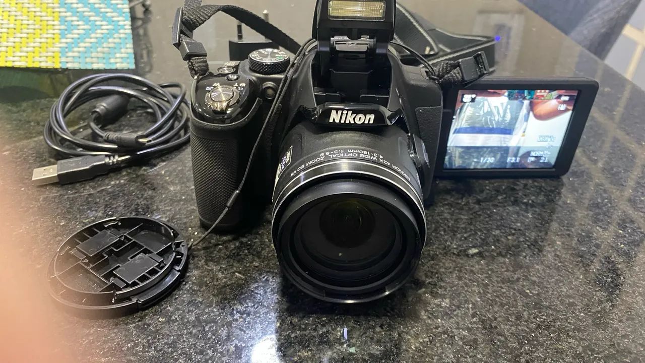 Câmera Digital Nikon