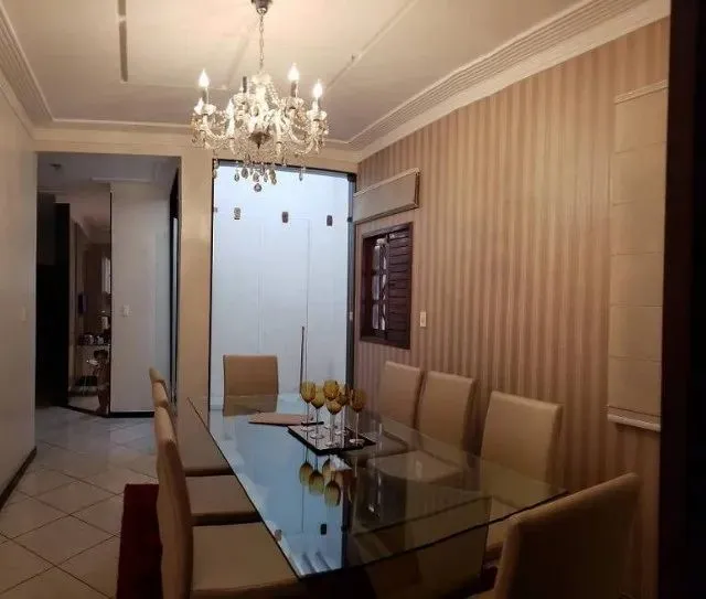 Sobrado para venda tem 125 metros quadrados com 2 quartos