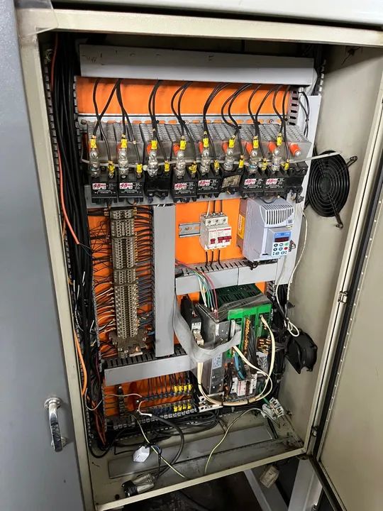 Máquina para sopro de pet Unipet - Foto 3