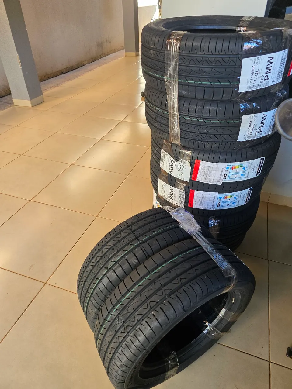 [Novo] Pneu Continental Aro 15 PowerContact 2 195/55R15 85H