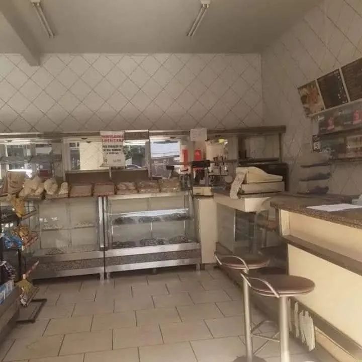 Balcões e Expositores para Padaria e afins