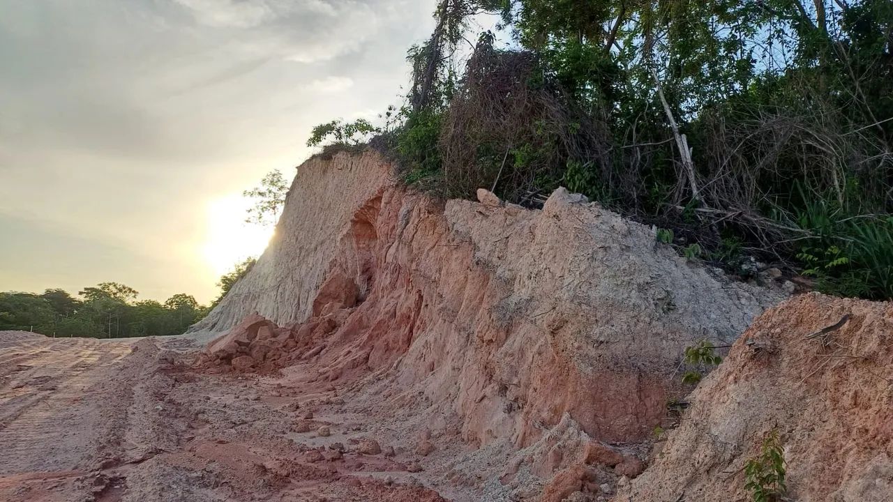 Terreno à venda com aterro incluso