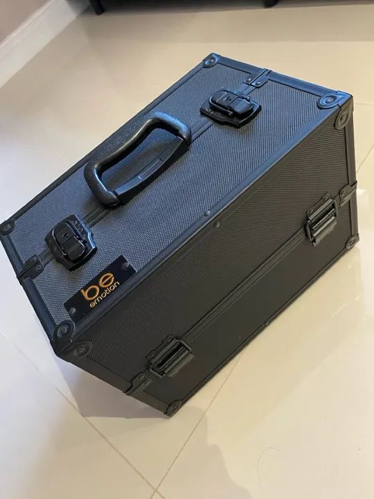 Mala de Maquiagem/ferramentas Be Emotion