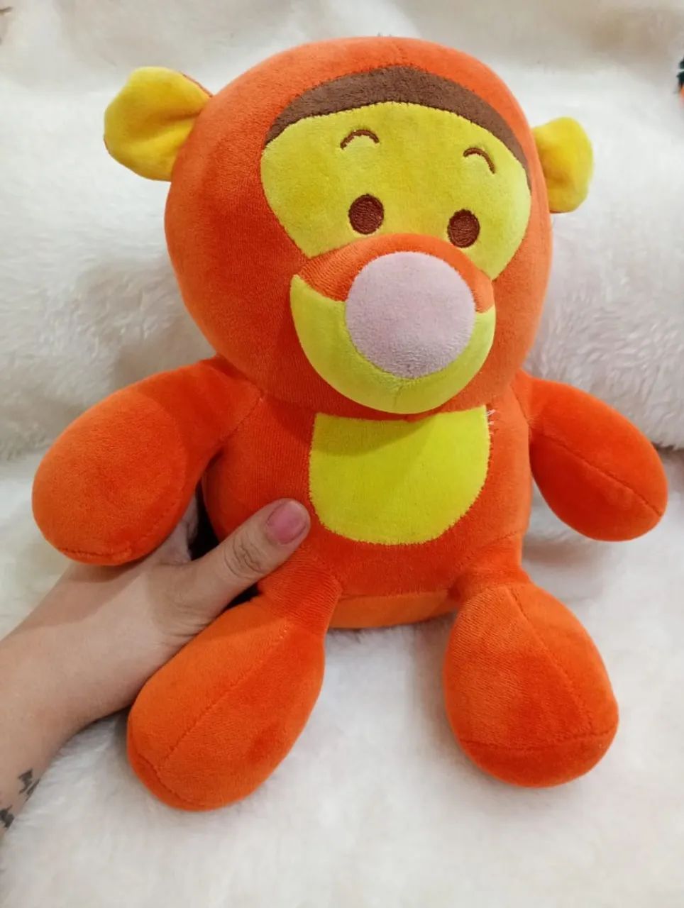 Pelúcia do Tigrão ursinho pooh.