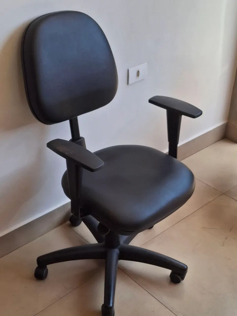 Cadeiras escritório 64842113157122121