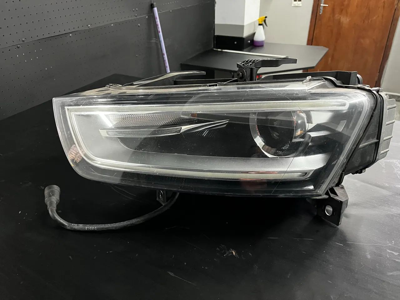Farol Esquerdo Audi q3 2013 2014 2015 completo 