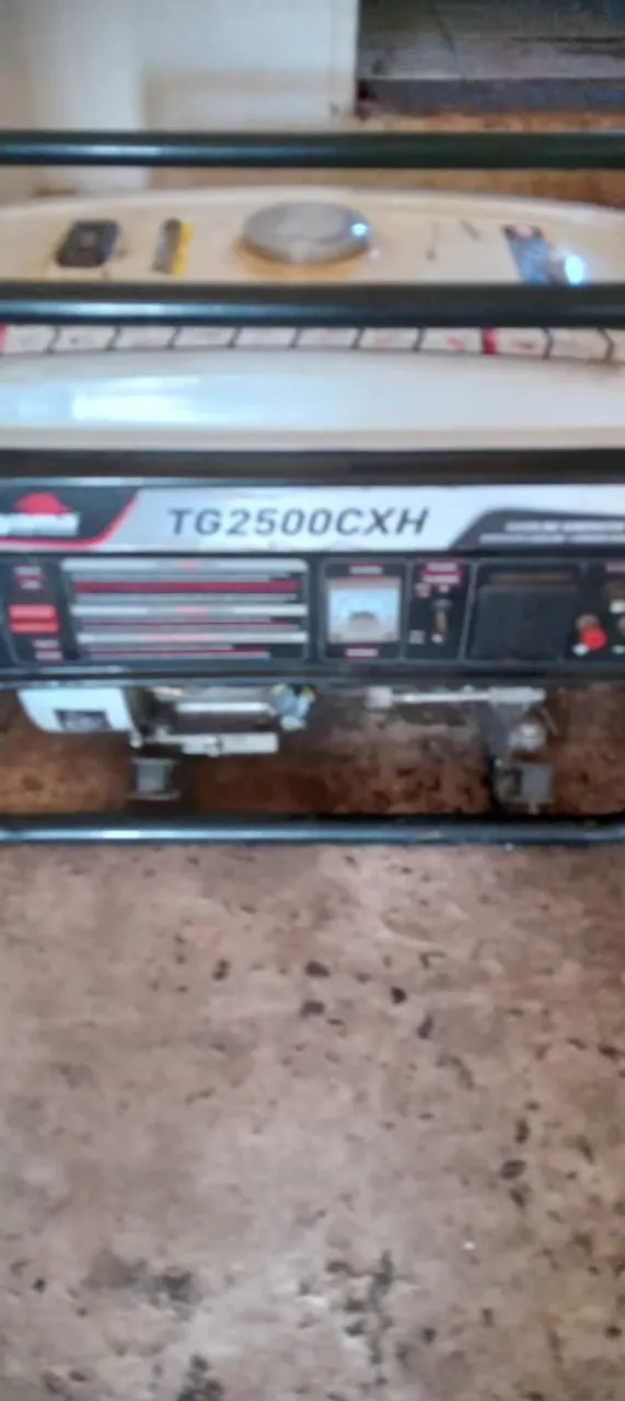 Vendo transformador de energia semi novo R$2.500