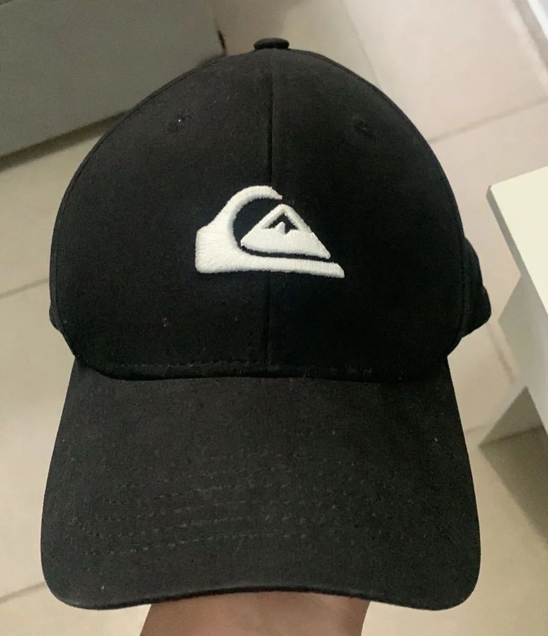Bone Quiksilver original perfeito estado 