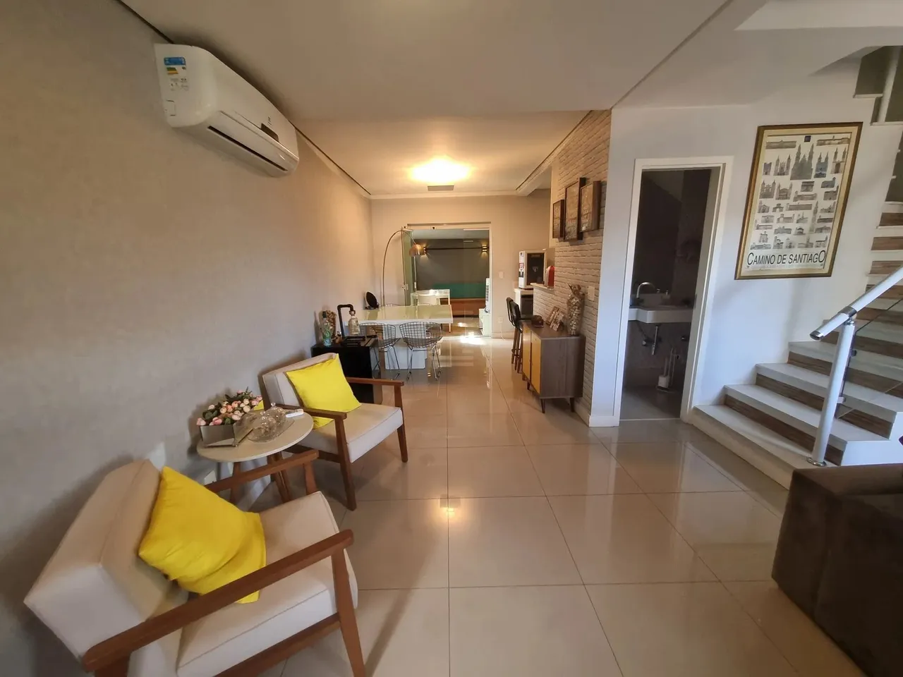 Casa a venda Condomínio Sunrise - 2 Quartos 1 suíte 2 vagas