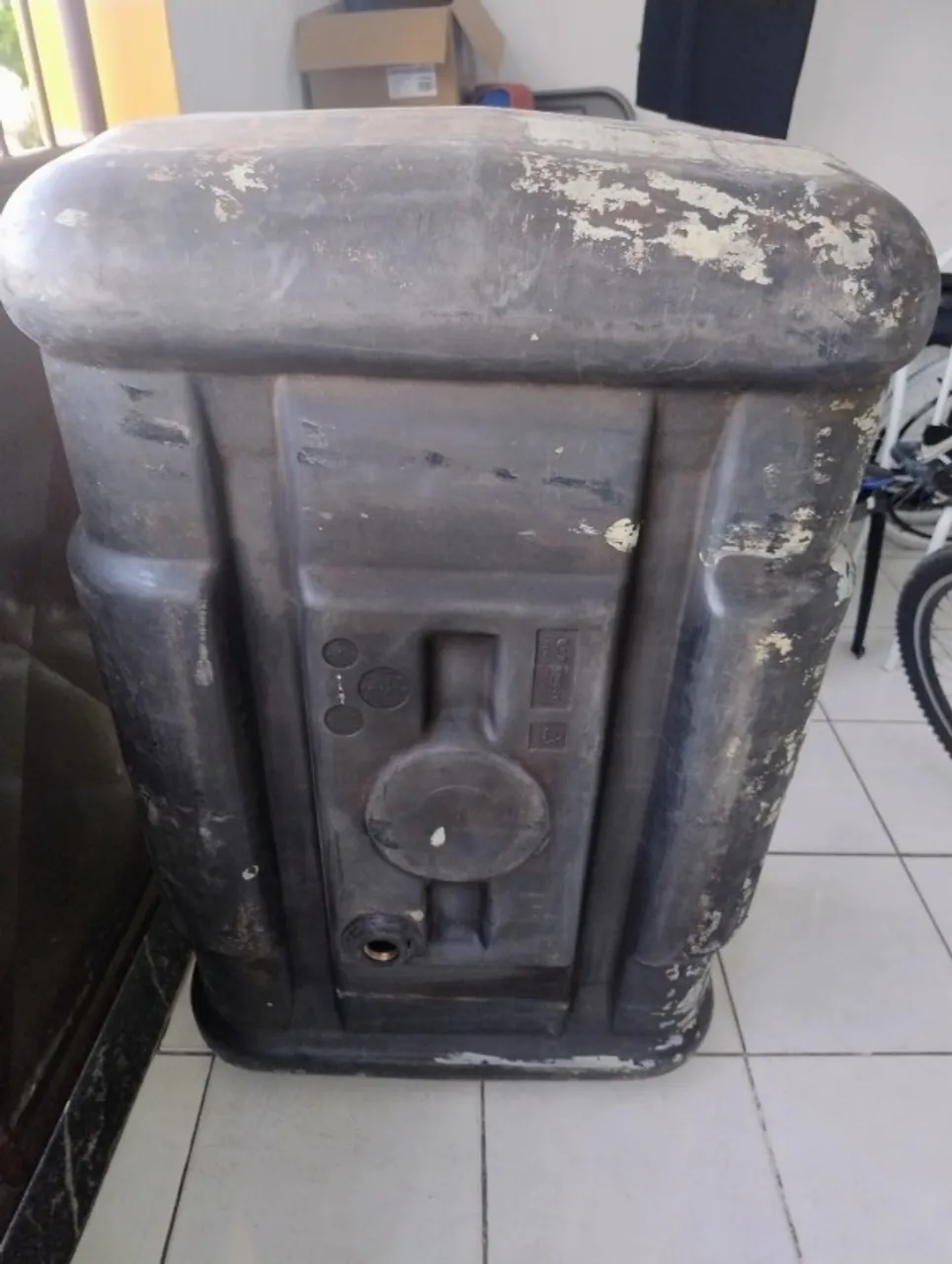 Tanque de plástico