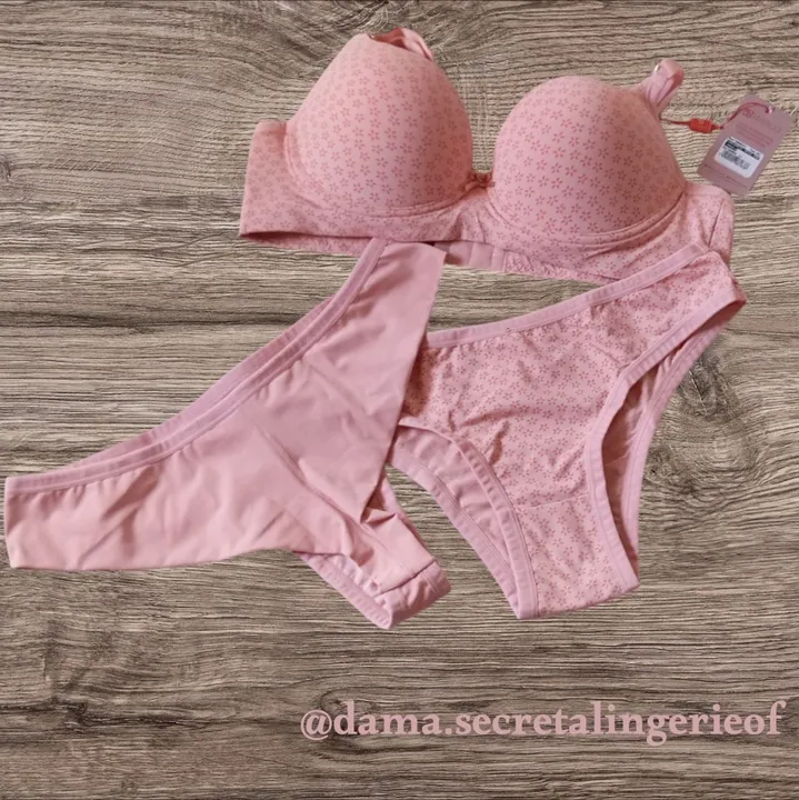 Conjunto de Lingerie Rosa ?