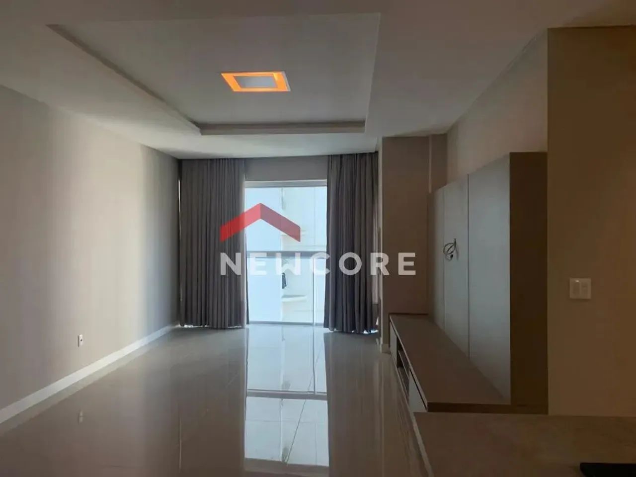 Apartamento em Rua José Venâncio dos Santos - Pioneiros - Balneário Camboriú/SC - Foto 2