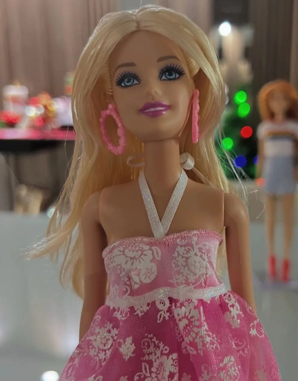 Linda Barbie com Vestido Rosa e Acessórios - Foto 3