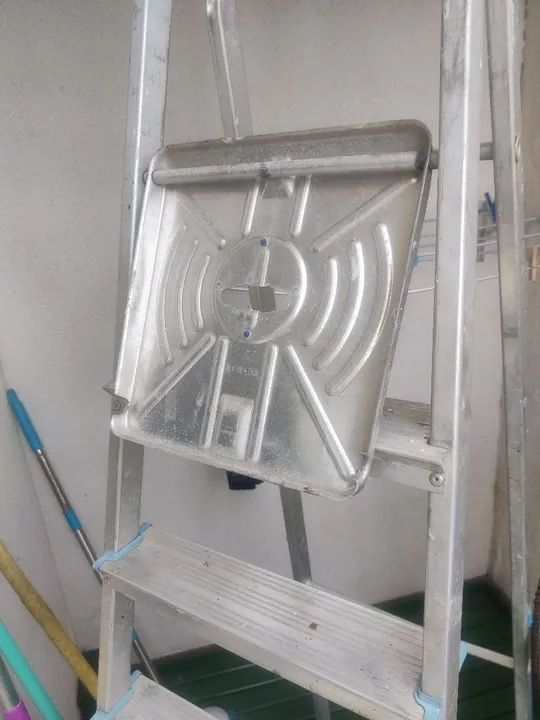 Escada de Alumínio  - Foto 3