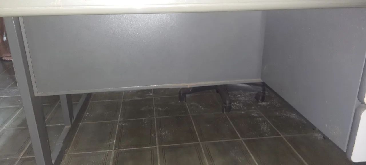 Mesa básica para escritório Padrão  - Foto 4