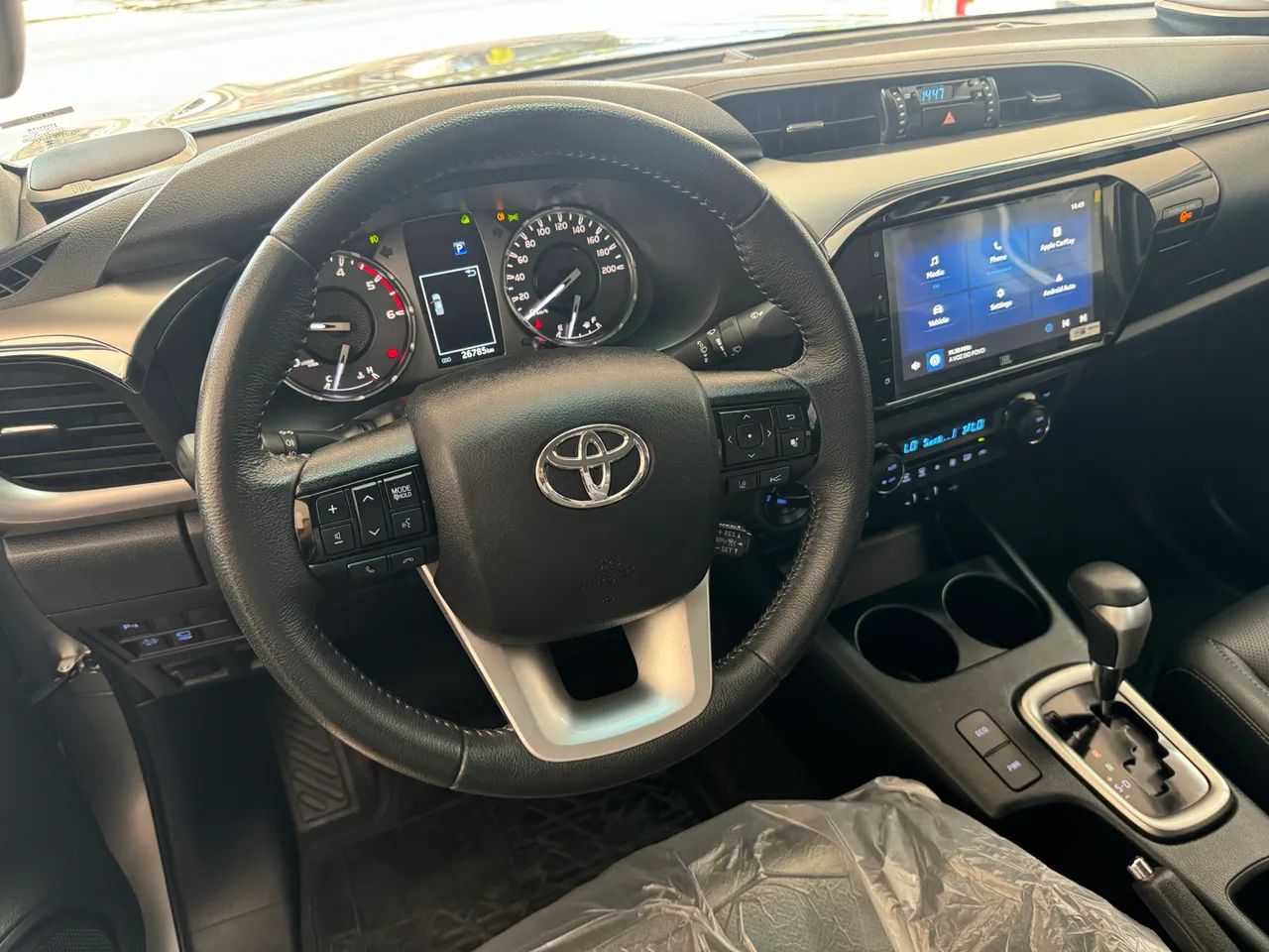 HILUX SRX PLUS 2024/2024, ÚNICA DONA, APENAS 26 MIL KM, NOVÍSSIMO  - Foto 5
