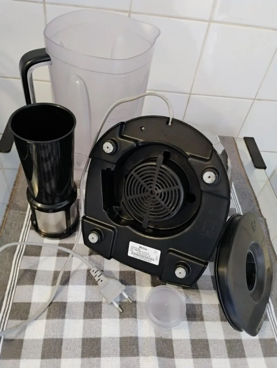 Liquidificador, sanduicheira, ferro de passar - Foto 2