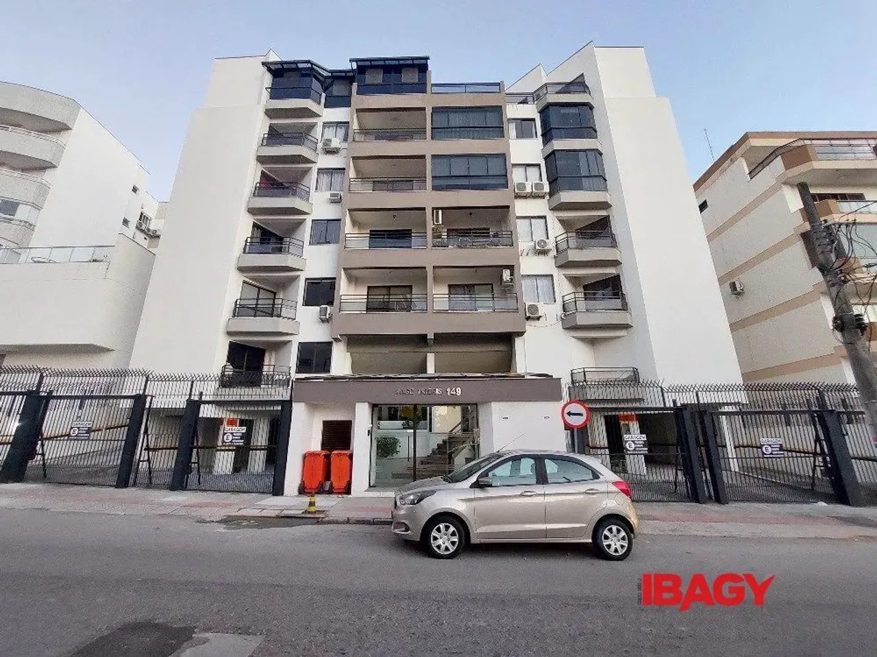 Excelente Apartamento 3 dormitório(s) em Abraão - Florianópolis