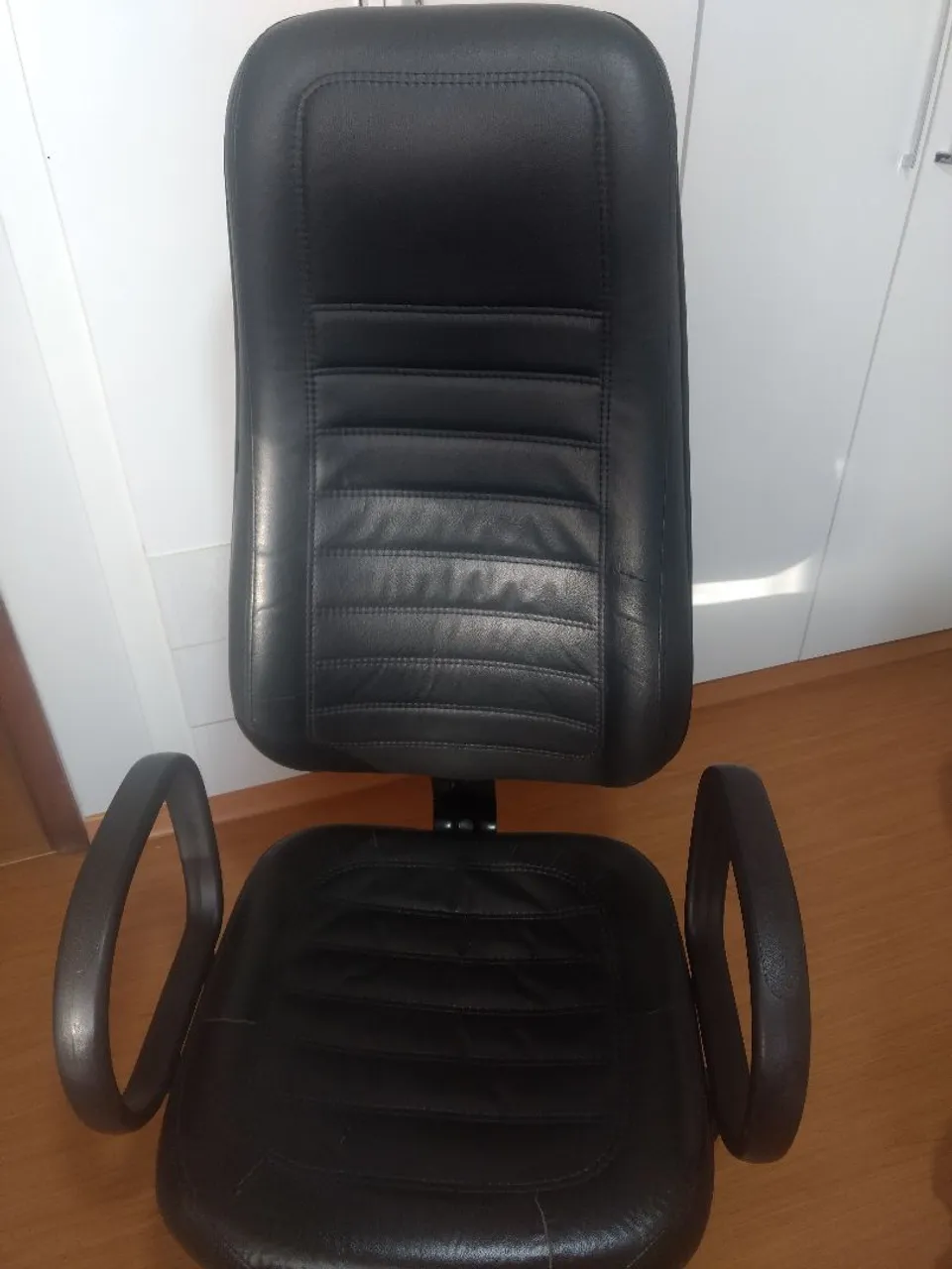 Cadeira de Escritório Executiva em Couro