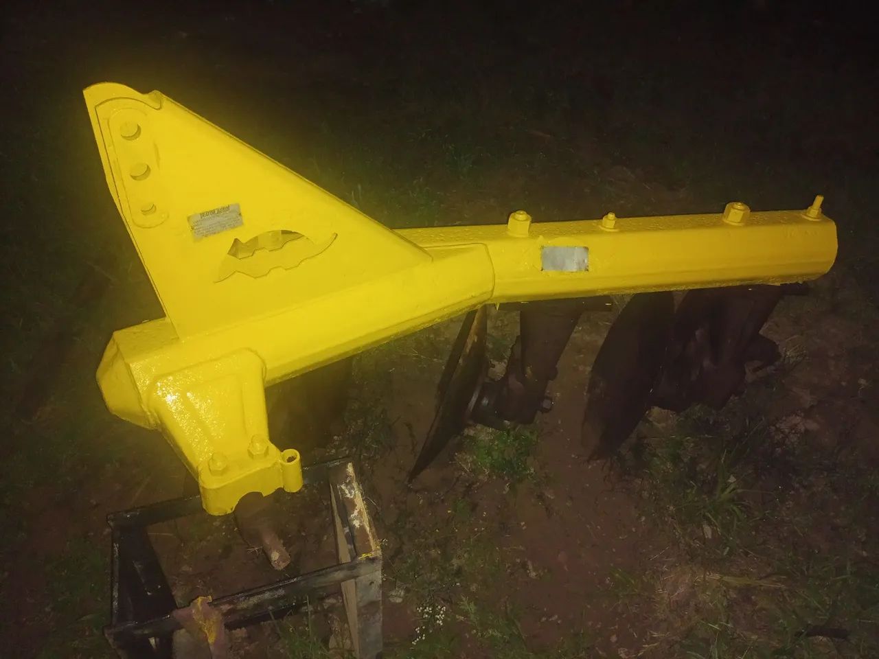 Arado tatu 3bacia bom em uso  - Foto 2