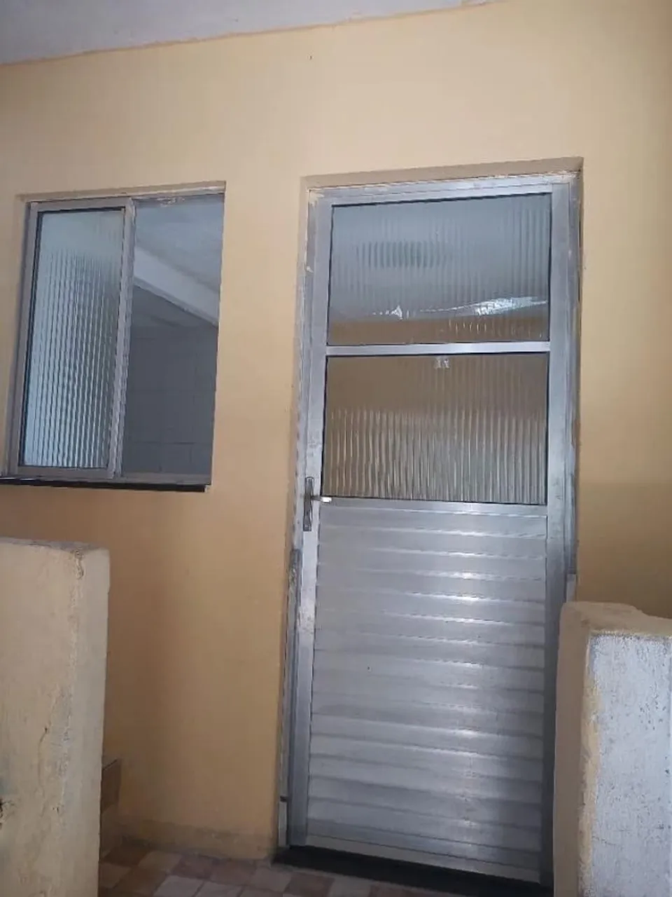 Alugo casa Mata Escura