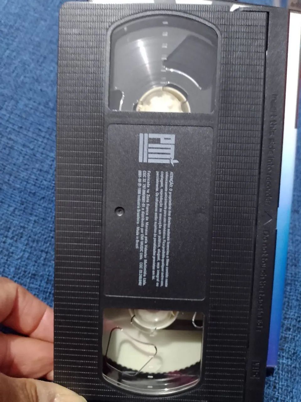 Fita VHS - Queen - Champions of the World - Foto 4