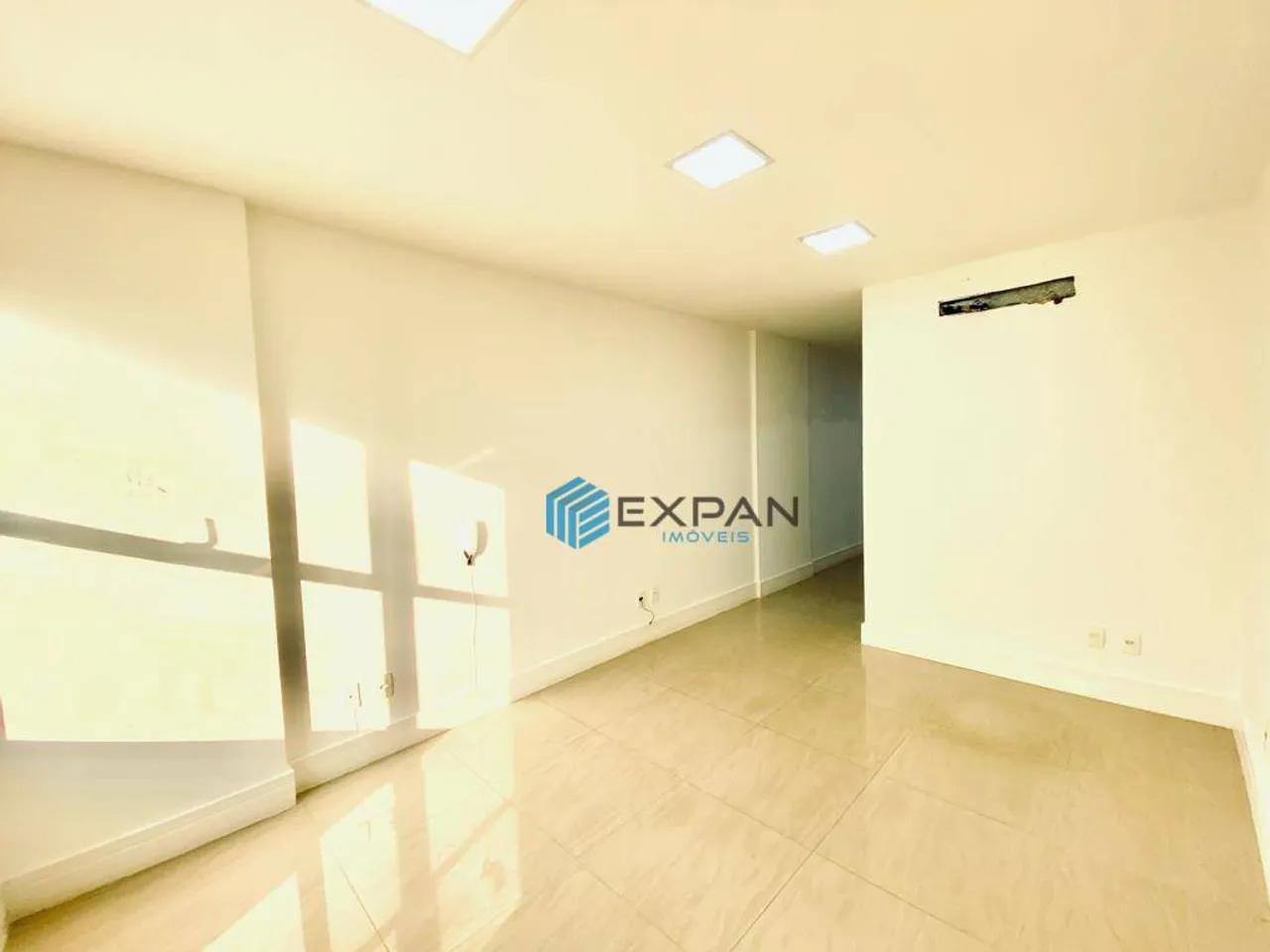 Sala para alugar, 30 m² por R$ 1.472,00/mês - Freguesia de Jacarepaguá - Rio de Janeiro/RJ