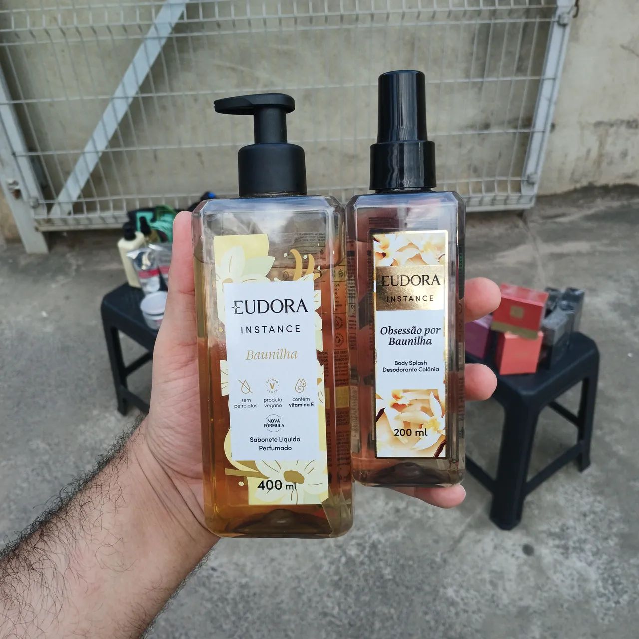 COMBO EUDORA INSTANCE BAUNILHA BODY SPLASH  E SABONETE LÍQUIDO 400ml - GUISTOR COSMÉTICOS 