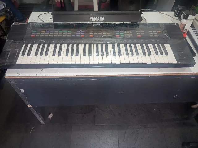 Teclado Yamaha Vintage DSR-2000 Raro, Som Profissional por um Preço Especial!