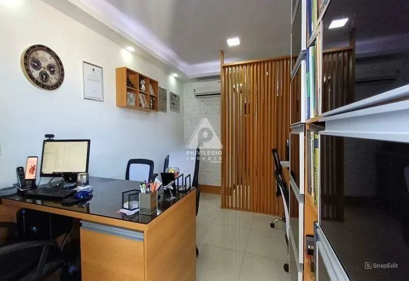 Sala Comercial Sofisticada ao Lado do Shopping Tijuca  Pronta para Uso!