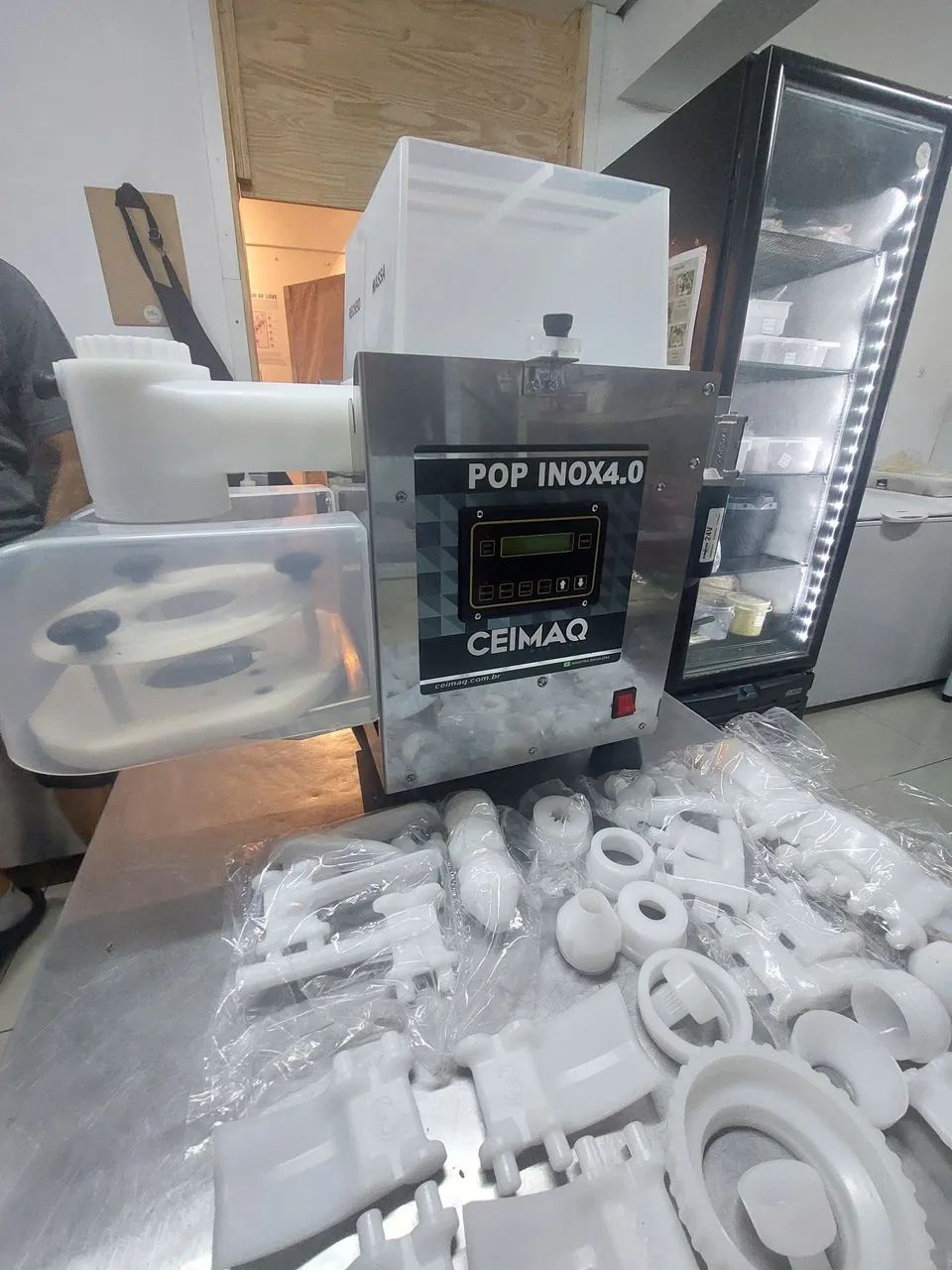 Maquina de salgados modeladora - Foto 2