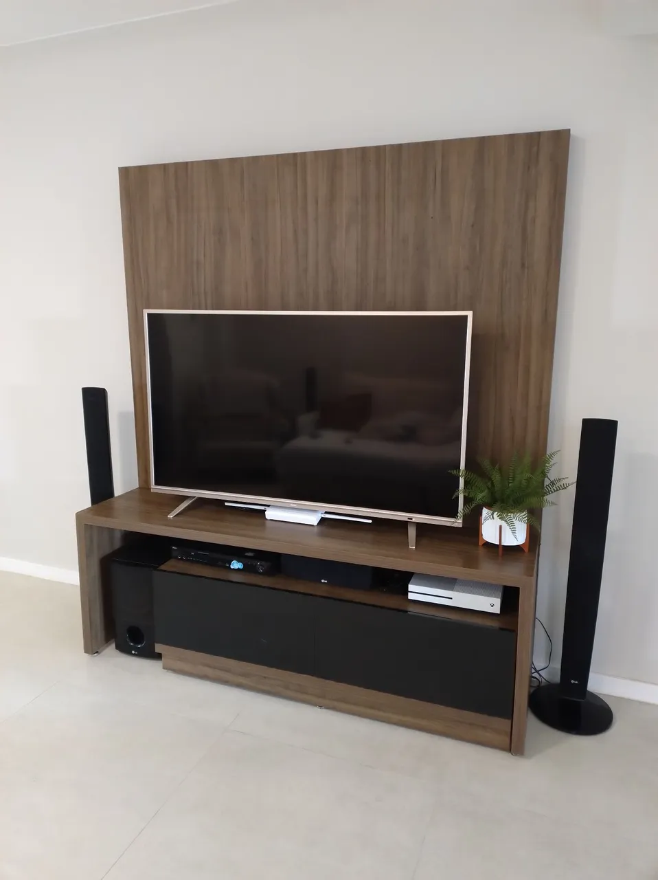 Rack para TV com Painel - Usado 