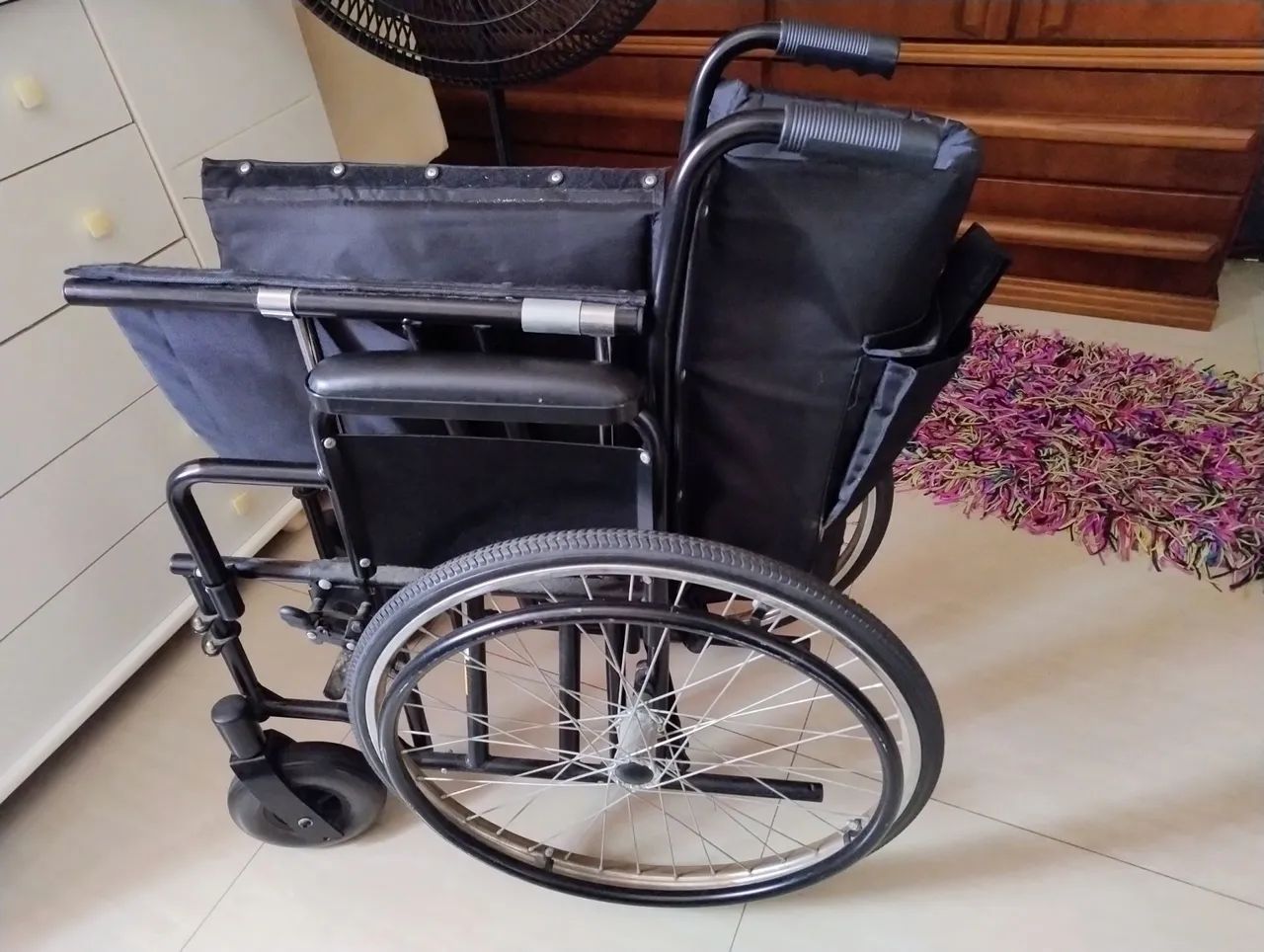 Cadeira De Rodas Dobrável Para Obeso 180 Kg D500 Dellamed. 62 cm assento. - Foto 2