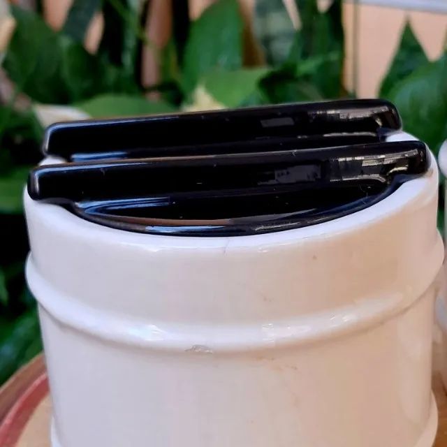 2 Potes em Cerâmica com Tampa - Foto 6